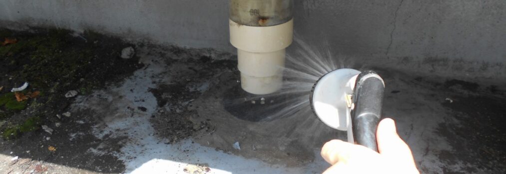 天井からの漏水調査と防水工事事例